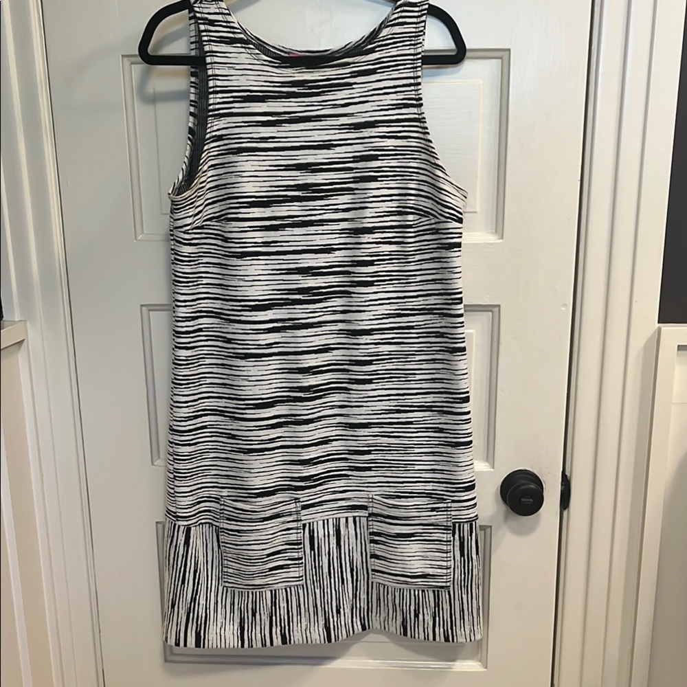 Isaac Mizrahi Black and White Sheath Mini Dress